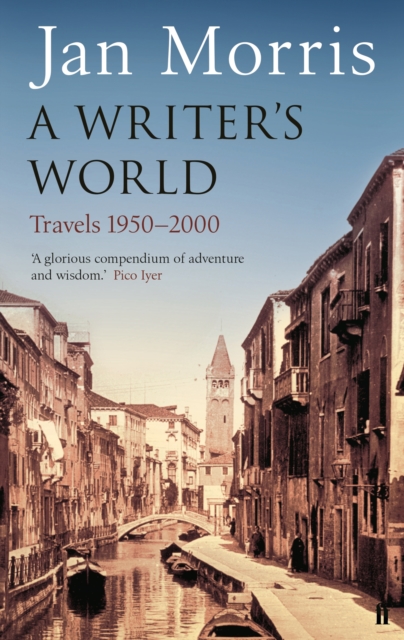 A Writer's World, Paperback / softback Book