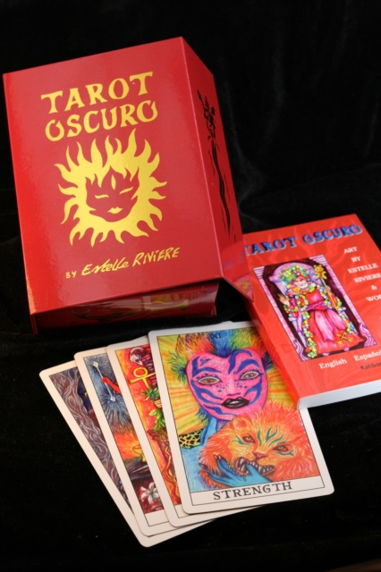 Tarot Oscuro : English, Spanish, French Tarot Cards with book, Mixed media product Book