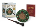 Harry Potter: Hogwarts Christmas Wreath and Wand Set : Lights Up! - Book