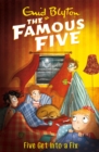 Famous Five: Five Get Into A Fix : Book 17 - Book