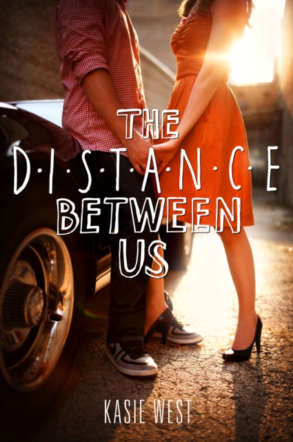 The Distance Between Us, EPUB eBook