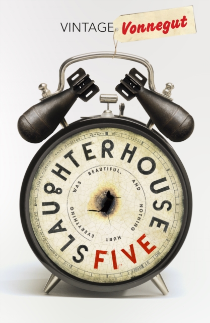 Slaughterhouse 5 : Discover Kurt Vonnegut’s anti-war masterpiece, Paperback / softback Book