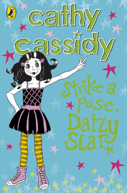 Strike a Pose, Daizy Star, Paperback / softback Book