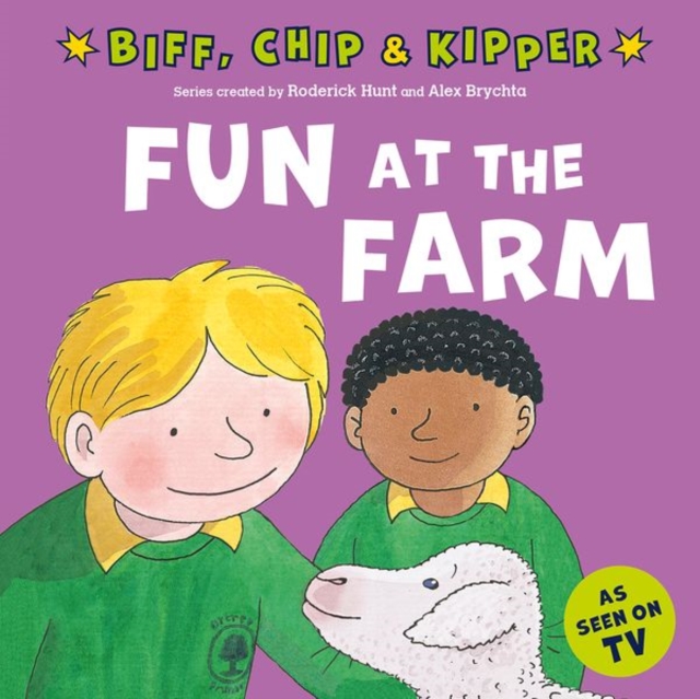 Fun at the Farm (First Experiences with Biff, Chip & Kipper), Paperback / softback Book