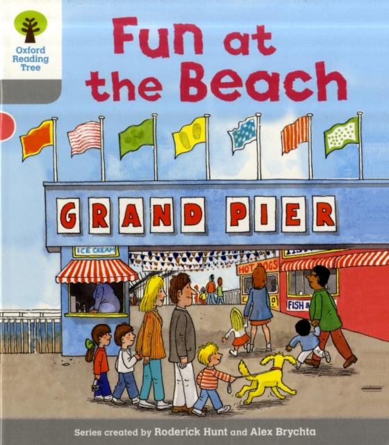 Oxford Reading Tree: Level 1: First Words: Fun at the Beach, Paperback / softback Book