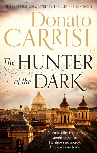 The Hunter of the Dark, Paperback / softback Book