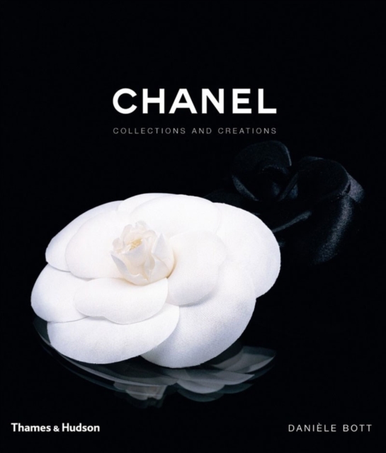 Chanel : Collections and Creations, Hardback Book