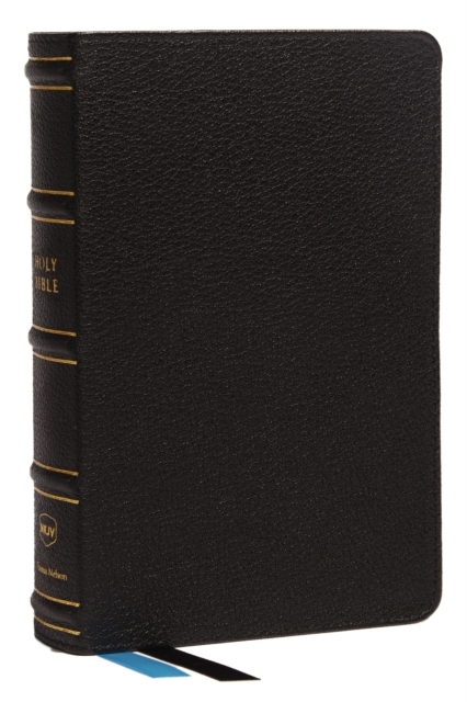 NKJV, Compact Bible, Maclaren Series, Genuine Leather, Black, Comfort Print : Holy Bible, New King James Version, Leather / fine binding Book