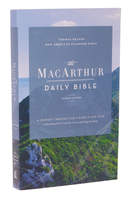 NASB, MacArthur Daily Bible, 2nd Edition, Paperback, Comfort Print, Paperback / softback Book