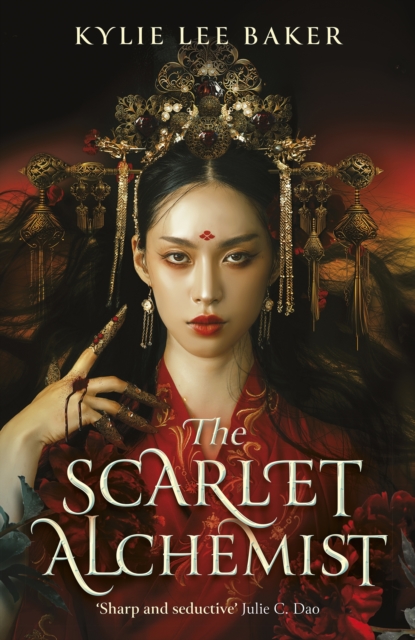 The Scarlet Alchemist : A dazzling enemies-to-lovers dark fantasy!, Hardback Book