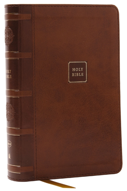 NKJV Compact Paragraph-Style Bible w/ 43,000 Cross References, Brown Leathersoft, Red Letter, Comfort Print: Holy Bible, New King James Version : Holy Bible, New King James Version, Leather / fine binding Book