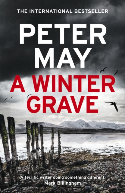A Winter Grave : a chilling new mystery set in the Scottish highlands, Hardback Book