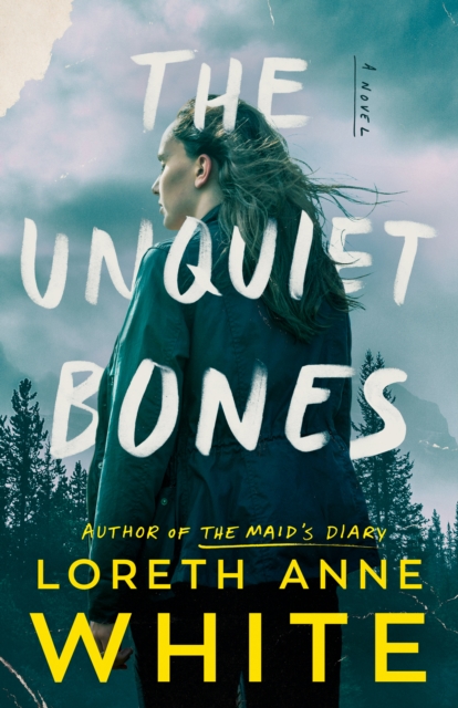 The Unquiet Bones : A Novel, Paperback / softback Book
