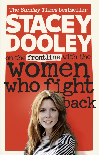 On the Front Line with the Women Who Fight Back, Paperback / softback Book
