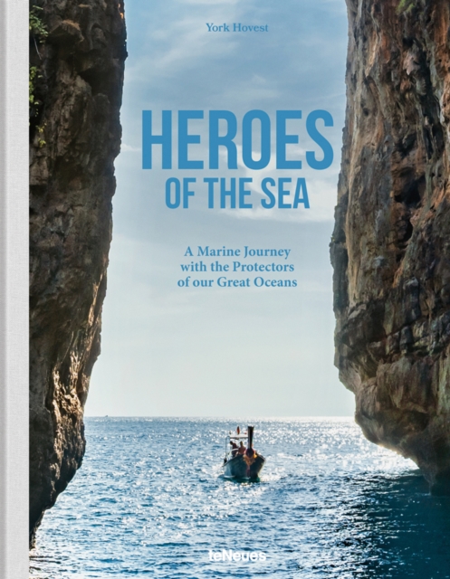Heroes of the Sea, Hardback Book